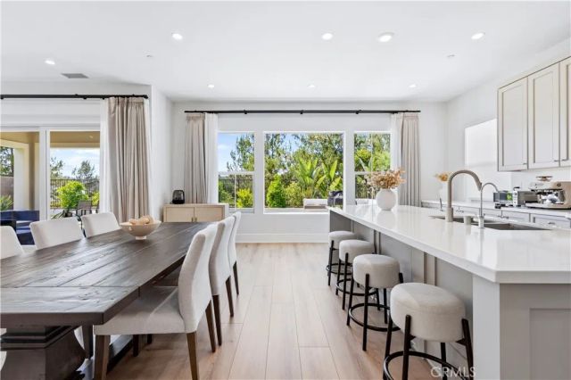63 Longchamp, Irvine, CA 92602