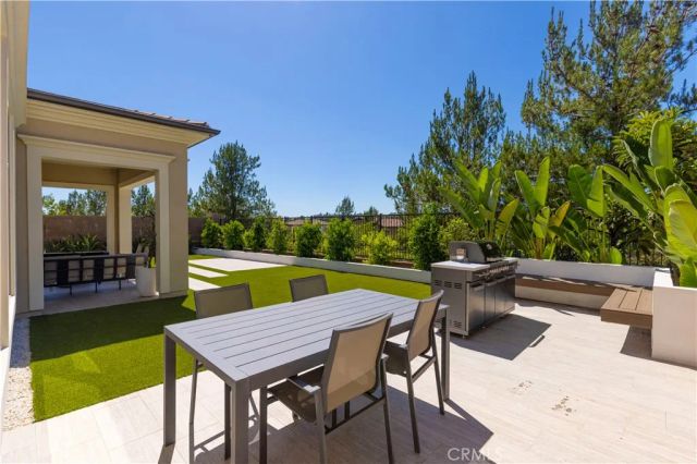 63 Longchamp, Irvine, CA 92602