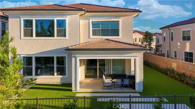 63 Longchamp, Irvine, CA 92602