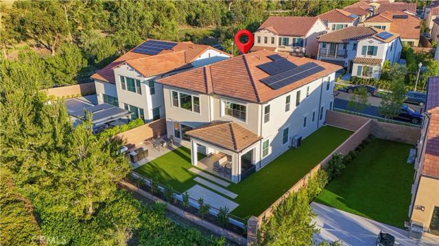 63 Longchamp, Irvine, CA 92602