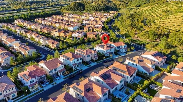 63 Longchamp, Irvine, CA 92602