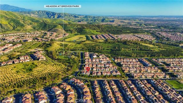 63 Longchamp, Irvine, CA 92602