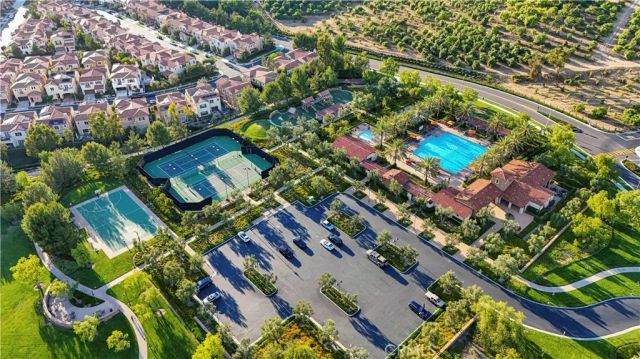63 Longchamp, Irvine, CA 92602