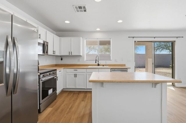 27513 N 63rd Drive, Phoenix, AZ 85083
