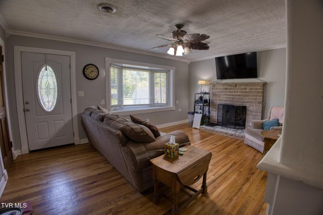 1721 Siam Road, Elizabethton, TN 37643