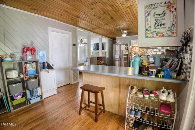 1721 Siam Road, Elizabethton, TN 37643