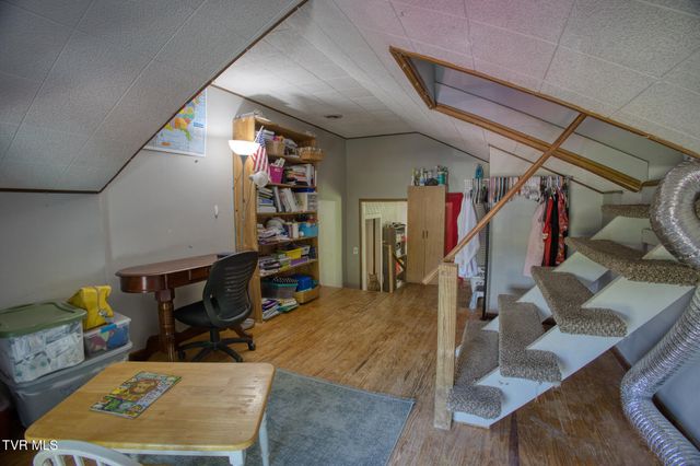 1721 Siam Road, Elizabethton, TN 37643