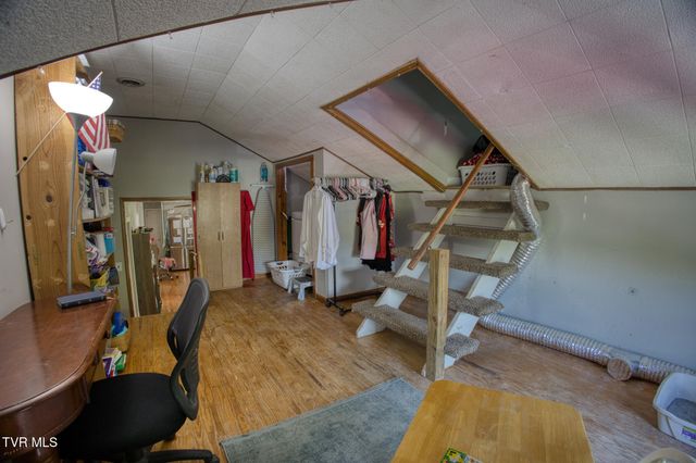 1721 Siam Road, Elizabethton, TN 37643