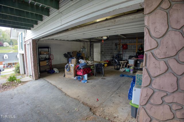 1721 Siam Road, Elizabethton, TN 37643