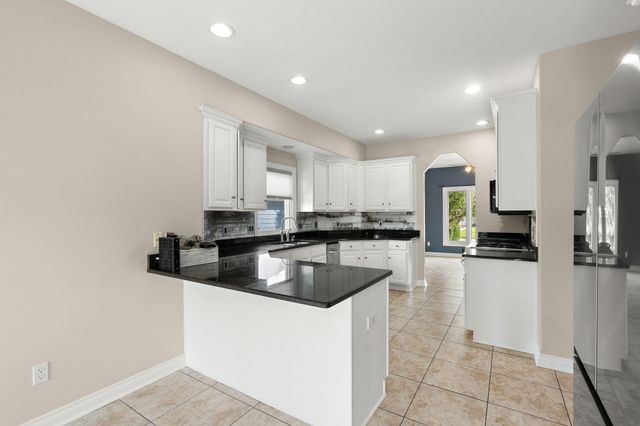 10730 Erie Drive, Crown Point, IN 46307