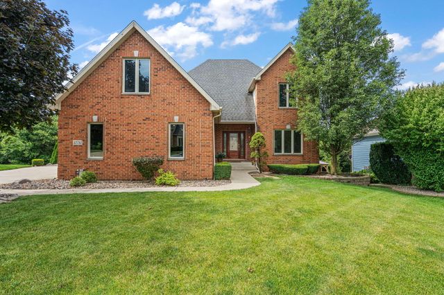 10730 Erie Drive, Crown Point, IN 46307