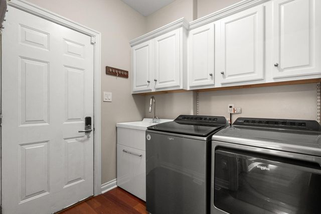 10730 Erie Drive, Crown Point, IN 46307