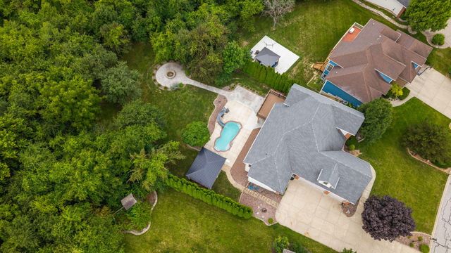 10730 Erie Drive, Crown Point, IN 46307
