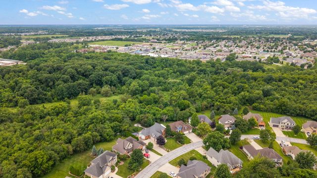 10730 Erie Drive, Crown Point, IN 46307