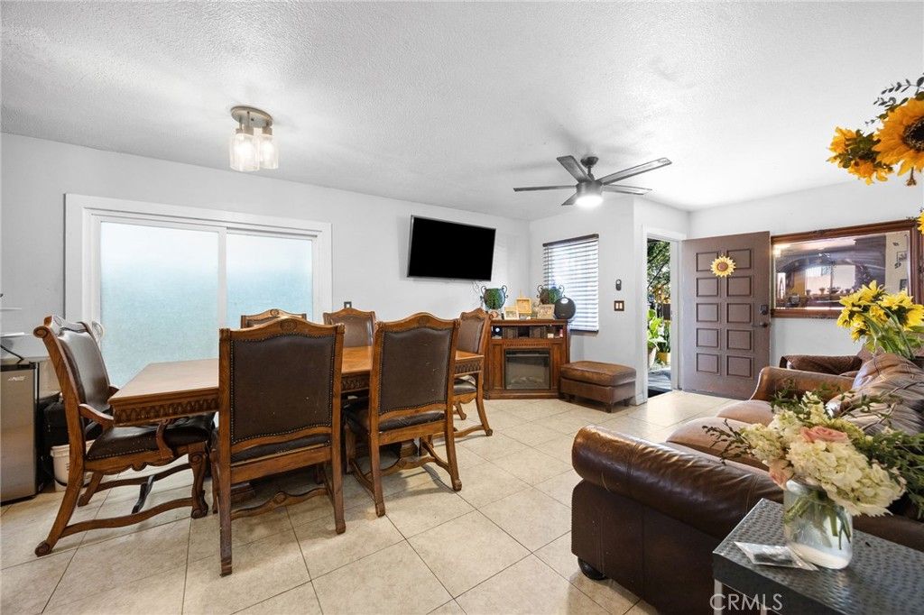 937 Martin Luther King Jr. Ave, Long Beach, CA 90813 — photo 5