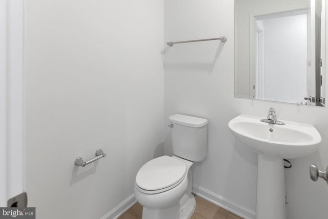 123 GRAYLING RD, Inwood, WV 25428