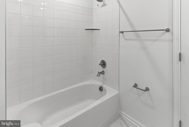 123 GRAYLING RD, Inwood, WV 25428