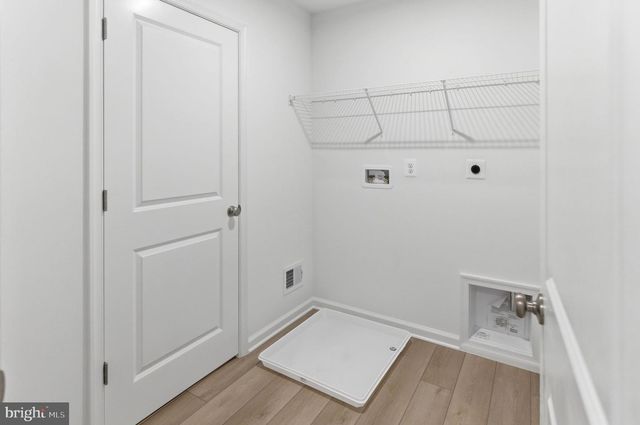 123 GRAYLING RD, Inwood, WV 25428