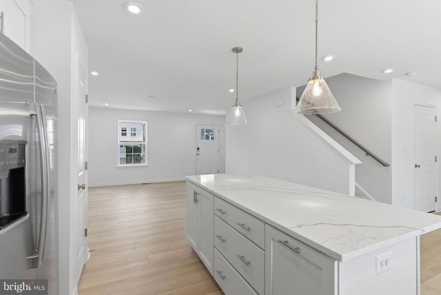 123 GRAYLING RD, Inwood, WV 25428