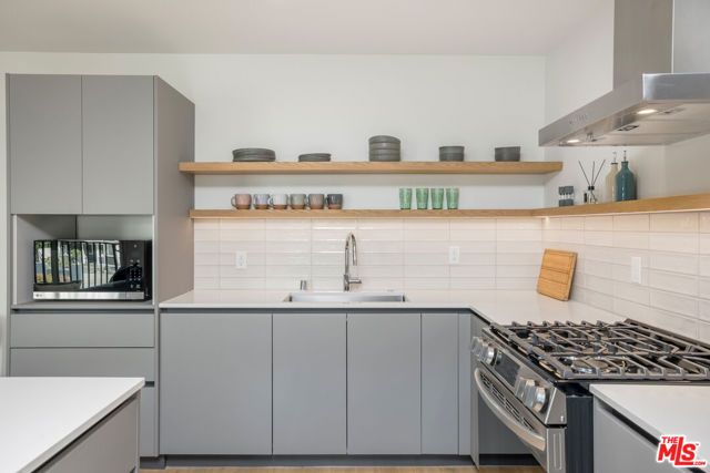 1422 Tamarind Avenue, Los Angeles, CA 90028