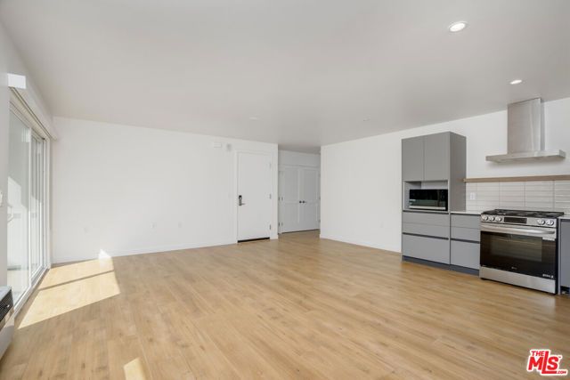 1422 Tamarind Avenue, Los Angeles, CA 90028