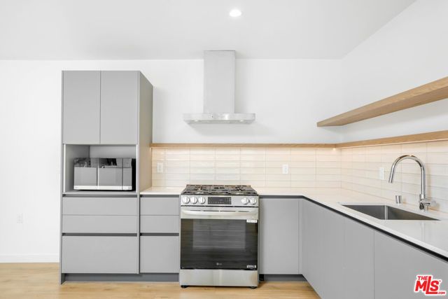 1422 Tamarind Avenue, Los Angeles, CA 90028