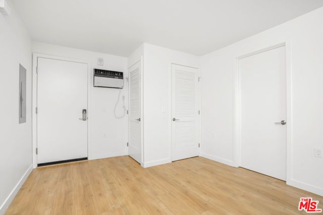 1422 Tamarind Avenue, Los Angeles, CA 90028