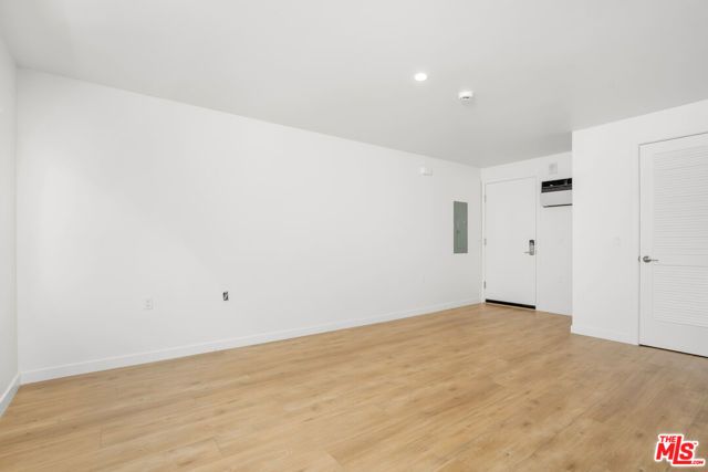 1422 Tamarind Avenue, Los Angeles, CA 90028