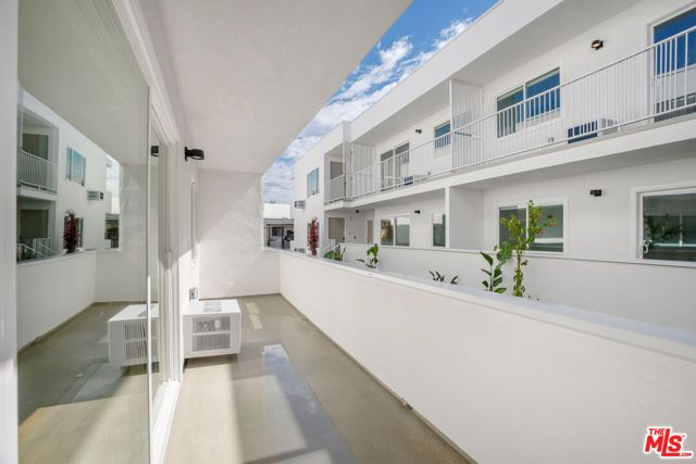 1422 Tamarind Avenue, Los Angeles, CA 90028