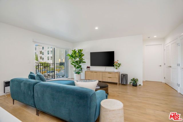 1422 Tamarind Avenue, Los Angeles, CA 90028