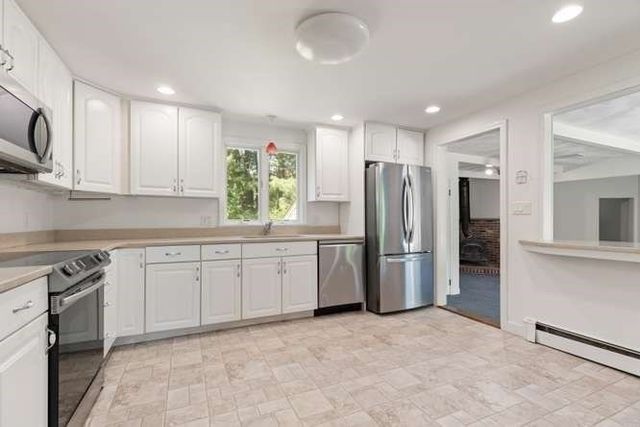 6 Conestoga Rd, Lexington, MA 02421