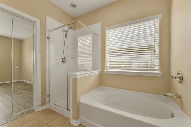 3102 Cambridge Meadows Ln, Dickinson, TX 77539