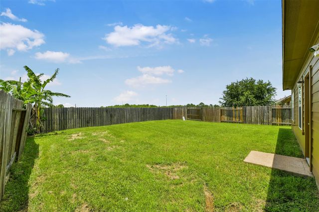 3102 Cambridge Meadows Ln, Dickinson, TX 77539