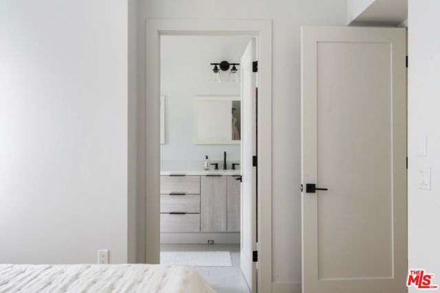 738 Parkman Avenue, Los Angeles, CA 90026