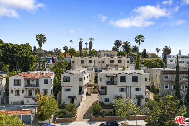 738 Parkman Avenue, Los Angeles, CA 90026