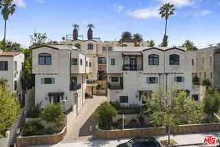 738 Parkman Avenue, Los Angeles, CA 90026