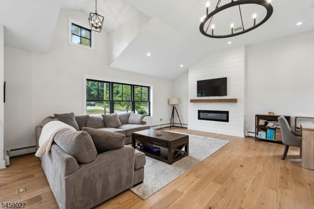 56 Brown Ave, Butler Boro, NJ 07405