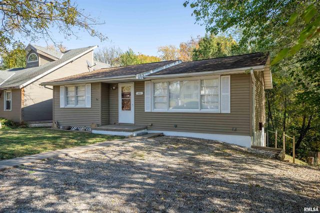 320 LAWNDALE Avenue, Creve Coeur, IL 61610