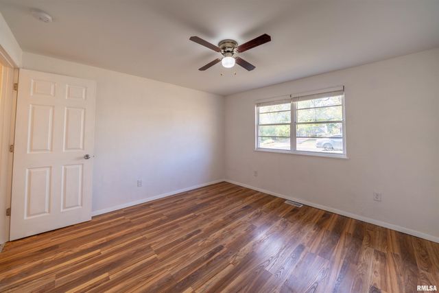 320 LAWNDALE Avenue, Creve Coeur, IL 61610