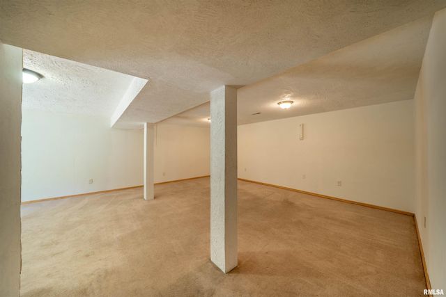 320 LAWNDALE Avenue, Creve Coeur, IL 61610