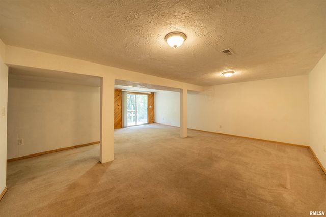 320 LAWNDALE Avenue, Creve Coeur, IL 61610