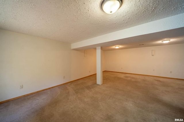 320 LAWNDALE Avenue, Creve Coeur, IL 61610