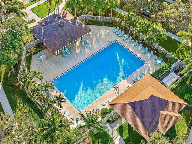 3184 W Community Drive, Jupiter, FL 33458