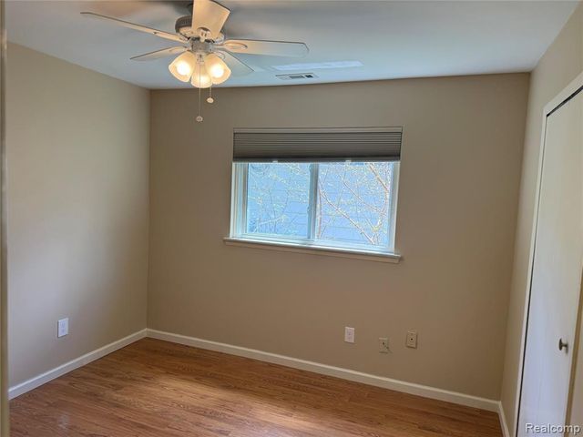 22017 Seminole Street, Southfield, MI 48033