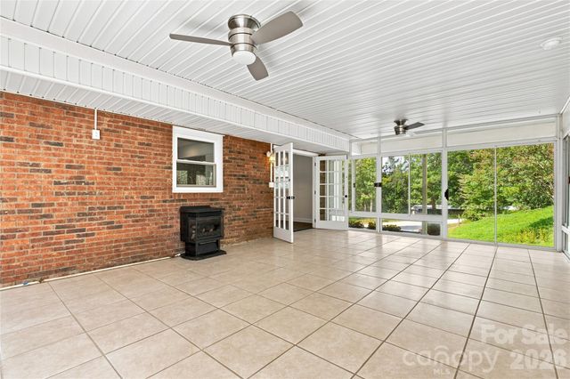 37 Guffey Mountain Road, Fairview, NC 28730