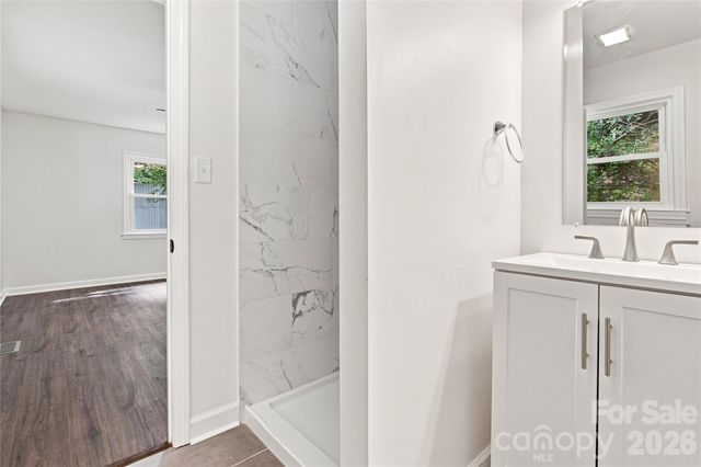 37 Guffey Mountain Road, Fairview, NC 28730