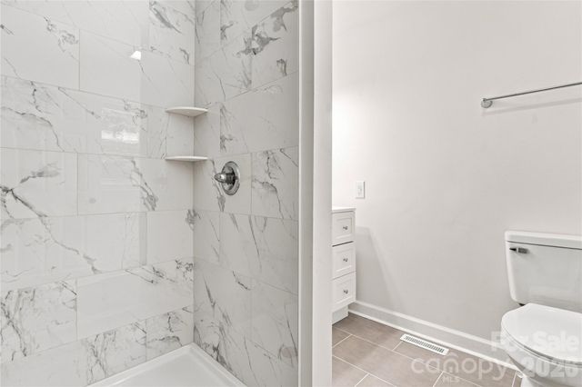 37 Guffey Mountain Road, Fairview, NC 28730