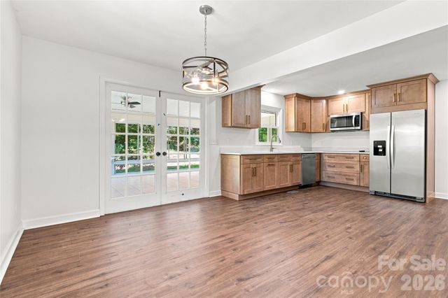 37 Guffey Mountain Road, Fairview, NC 28730