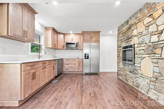 37 Guffey Mountain Road, Fairview, NC 28730