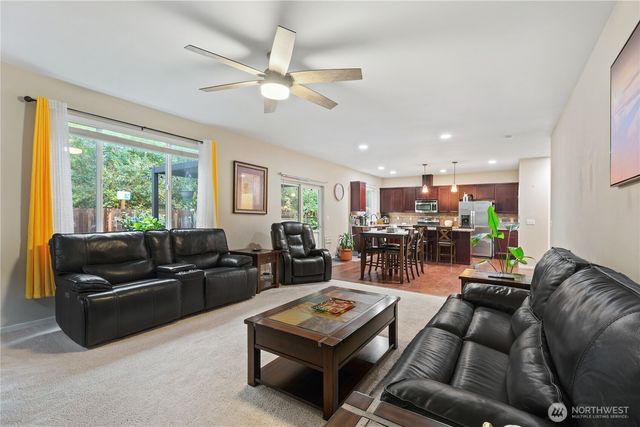 7911 49th Street NE, Marysville, WA 98270